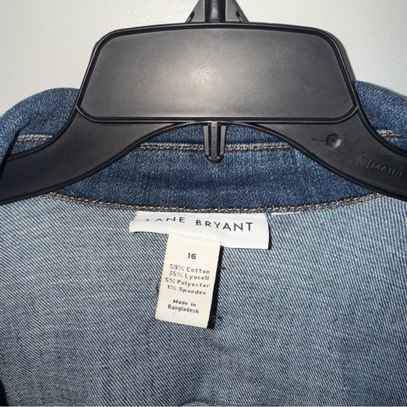 Lane Bryant Medium Wash Denim Jacket - Picture 2 of 5